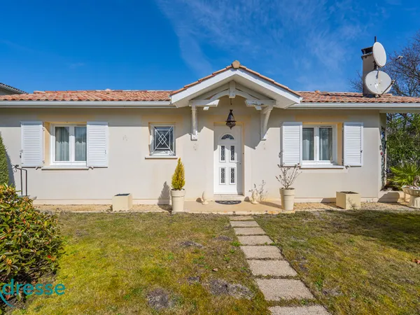 LEGE CAP FERRET - Maison de plain-pied de 90m² au calme. Environnement privilégié.