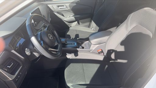 Nissan Qashqai 1.3 DIGT-T 158 MHEV X-Tronic - Premiere Edition – 2023 – 52012 km – Essence – Boîte Automatique — photo 12