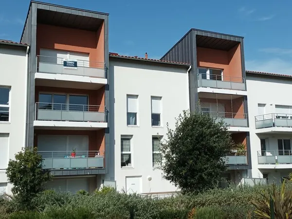 LOCATION APPARTEMENT T2 50 m2 PORNIC secteur calme- proximité centre et mer