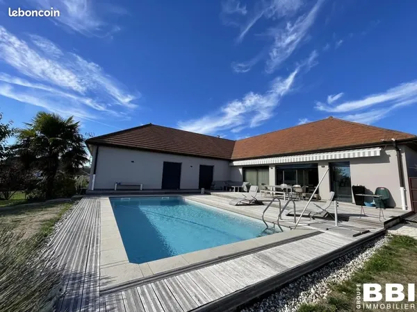 Propriété 5 pièces 260 m²