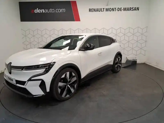 Renault Megane e-tech ev60 220 ch super charge — photo 1