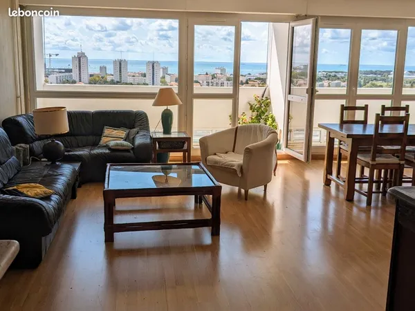 100m2 vue sur mer, calme, collocation. 495 TTC