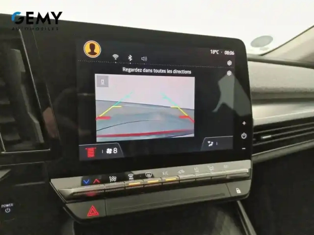 Renault Megane e-tech ev60 220 ch super charge — photo 20