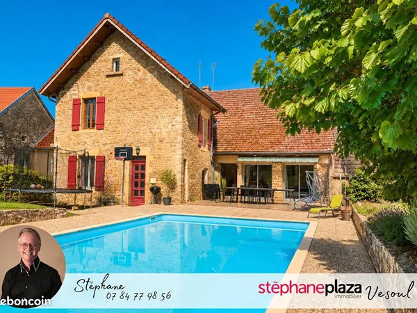 Maison de village 10 pièces 370 m²