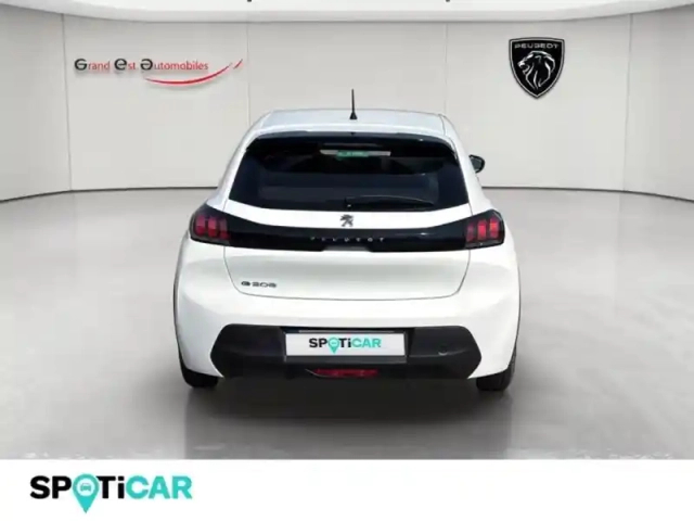Peugeot 208 e- 136ch like — photo 4