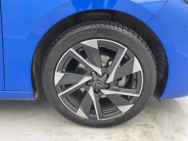 Peugeot 308 puretech 130ch s&amp;s eat8 — photo 18