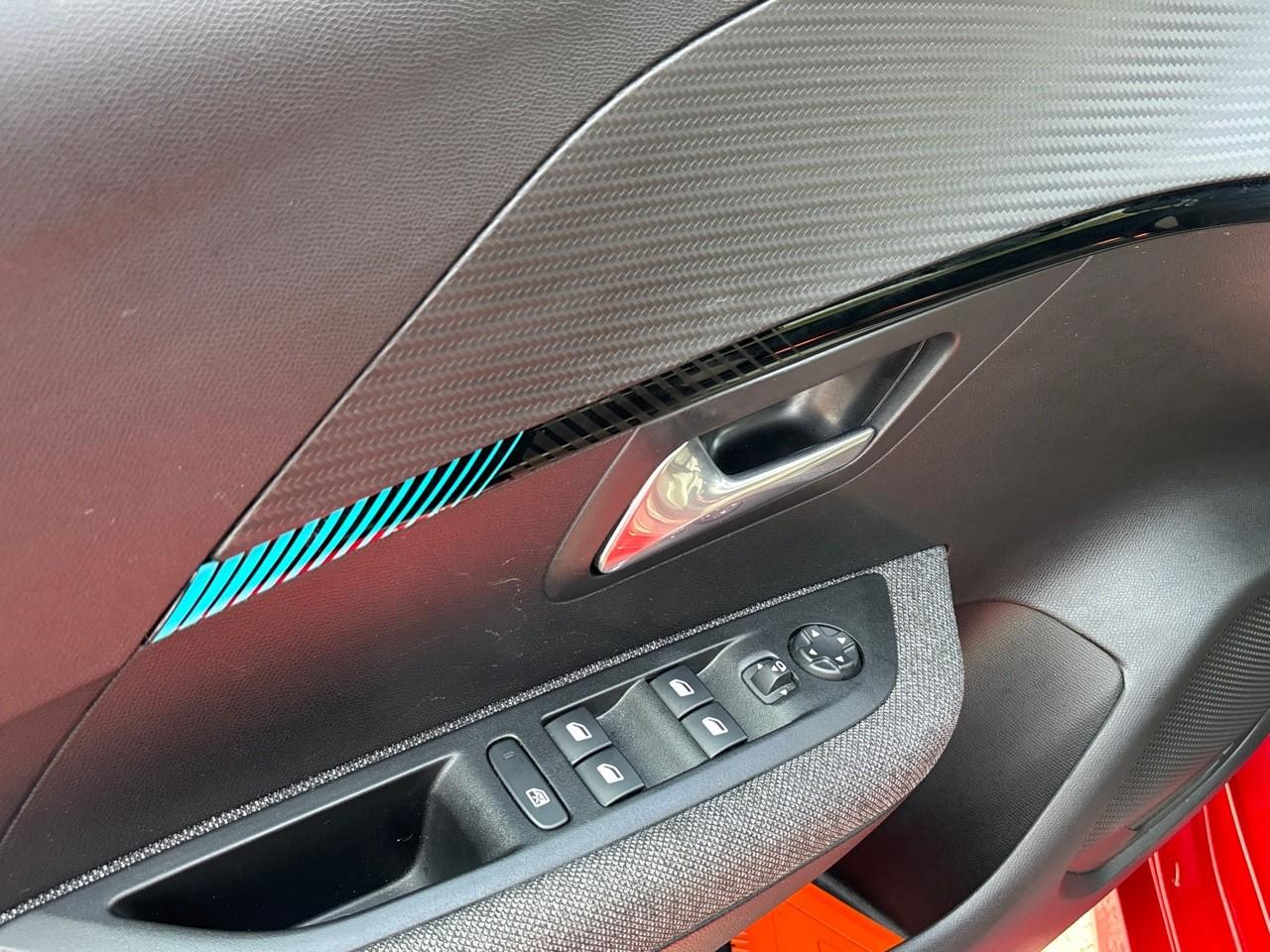 Peugeot 208 1.2 puretech 75ch s&s style — photo 18