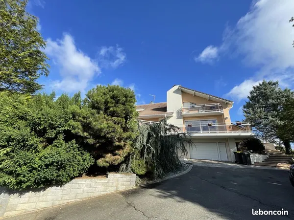 Propriété 6 pièces 250 m²