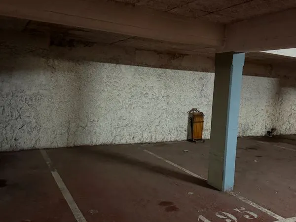 🚗 Place de parking à louer - Paris 7e