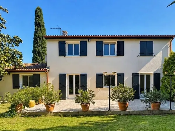 Maison Vente Rodilhan 8p 160m² 399000€