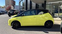 Toyota Aygo 1.0 VVT-i 69ch x-cite 3 Jaune Fizz 5p — photo 8