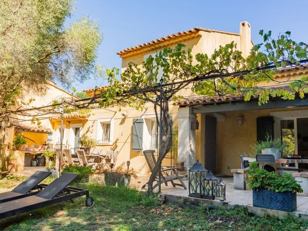 Maison 4 pièces 180 m²