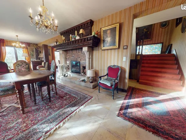 Maison 7 pièces 201 m²