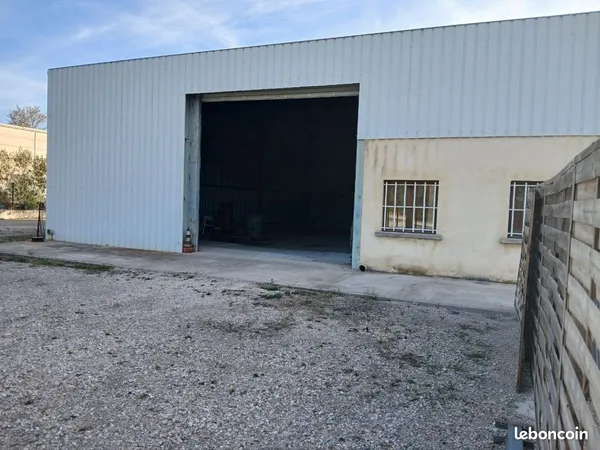 Location local 250m2