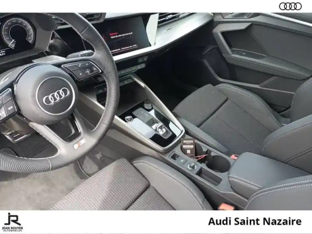 Audi A3 sportback 40 tfsie 204 s tronic 6 — photo 40