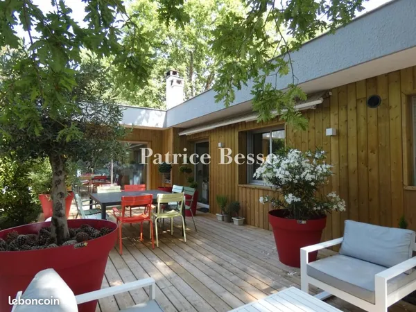 Villa 5 pièces 148 m²
