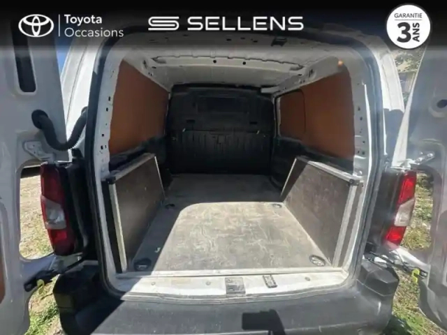 Toyota Proace city medium 100 d-4d dynamic mc23 — photo 10