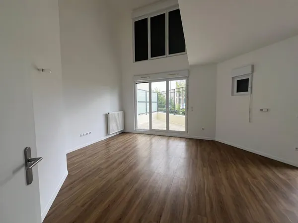 Maison À Vendre 3 chambres à 5min à pied de la gare RER A CHESSY-SERRIS-MONTEVRAIN