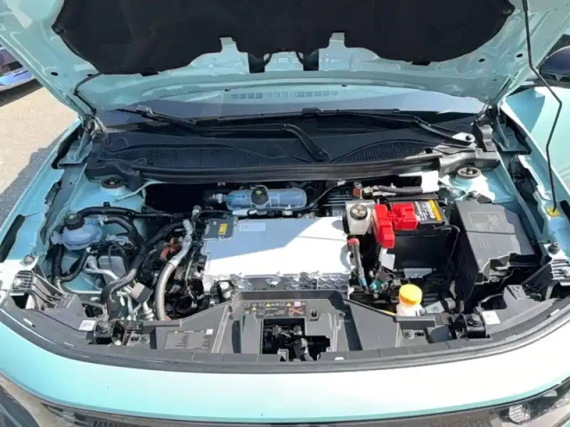 Renault 4 renault  e-tech electrique 150 ch autonomie confort — photo 23