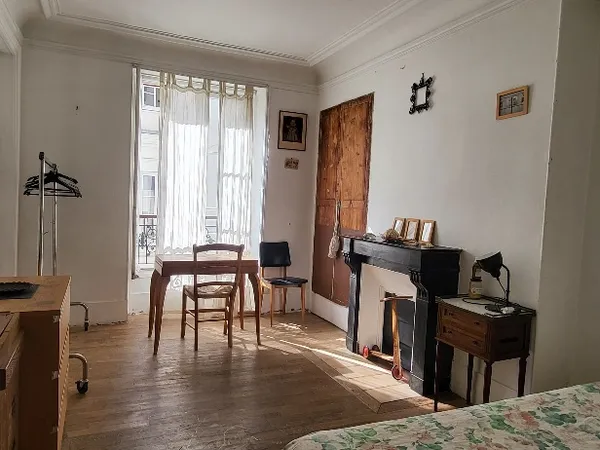 Loue chambre en colocation dans appartement