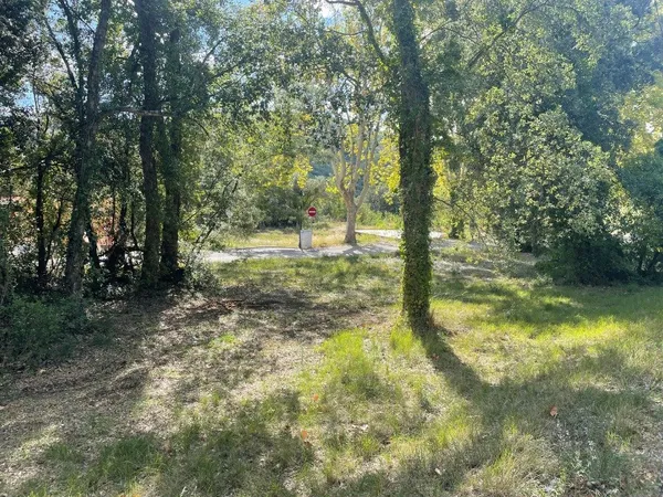 Terrain 1900 m²