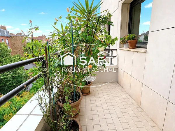 Appartement 55 m² - Balcon / Cave / Parking - République