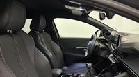 Peugeot 208 1.5 BlueHDi 100ch S&S GT — photo 15