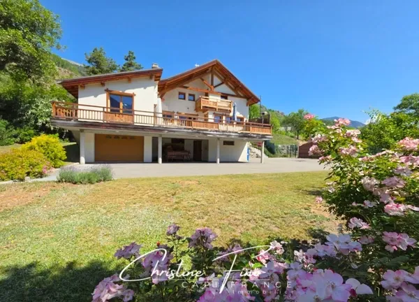 Maison 9 pièces 187 m²