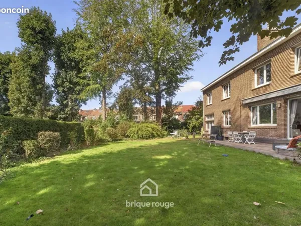 Maison 7 pièces 200 m²