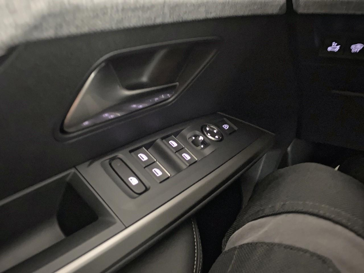 Peugeot 3008 hybrid 145 e-dcs6 gt — photo 20