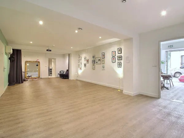 GAMBETTA, mur à vendre 150 m2 ENTIÈREMENT RÉNOVÉ