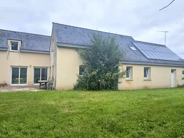 VASTE CONTEMPORAINE