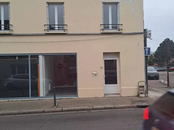 Local commercial 1 pièce 37 m²