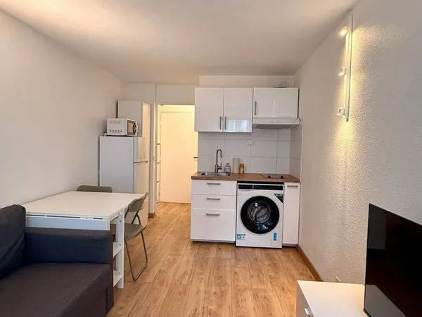 Studio 1 pièce 19 m²