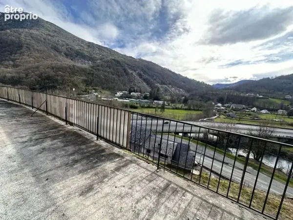 Rez de Jardin avec gros potentiel