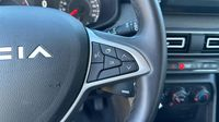 Dacia Sandero 1.0 TCe 90ch Expression CVT — photo 27