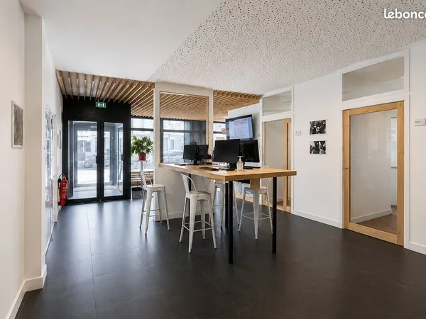 Bureaux 494 m²