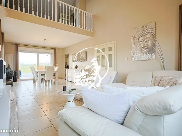 Maison 7 pièces 200 m²