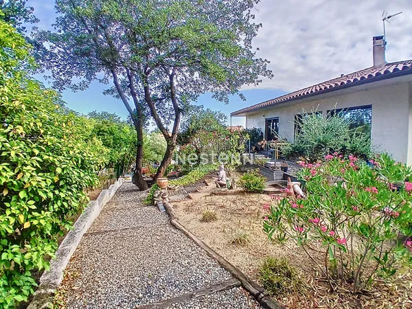 Maison à vendre à Villelongue dels Monts - 3 pièces, 144 m2 sur un terrain de 1500m2