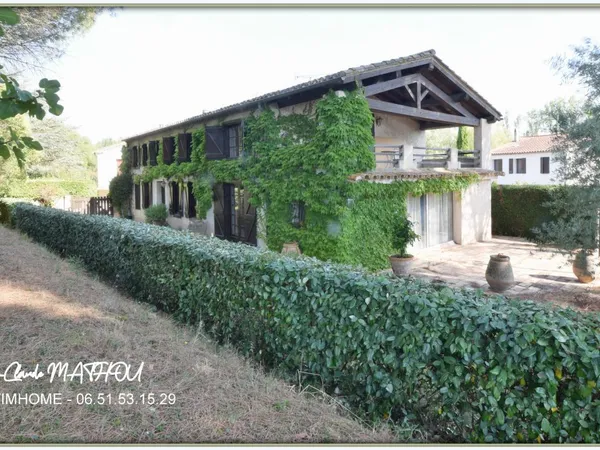 En bordure du Canal du Midi - Belle demeure familiale avec jardin et double garage - Castelnaudary