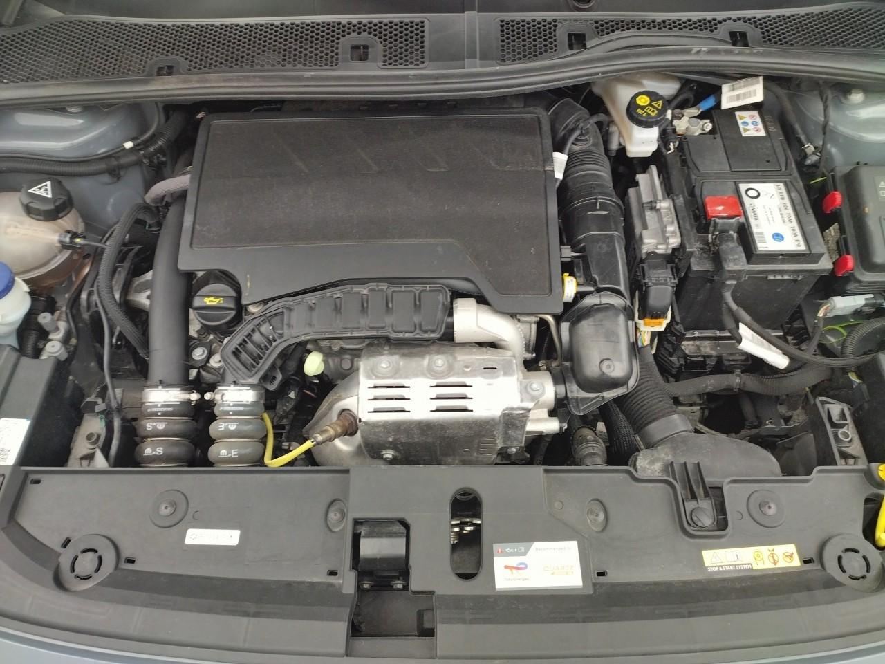 Opel Corsa 1.2 turbo 100 ch bvm6 — photo 15
