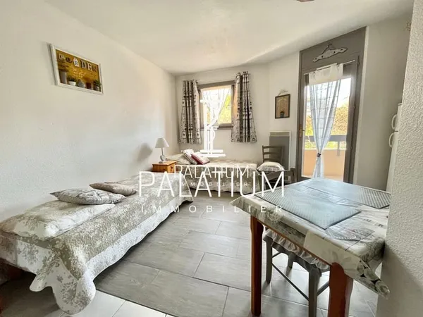 Studio 1 pièce 17 m²