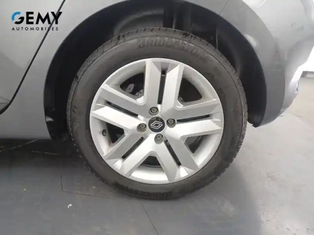Renault Clio tce 90 — photo 31