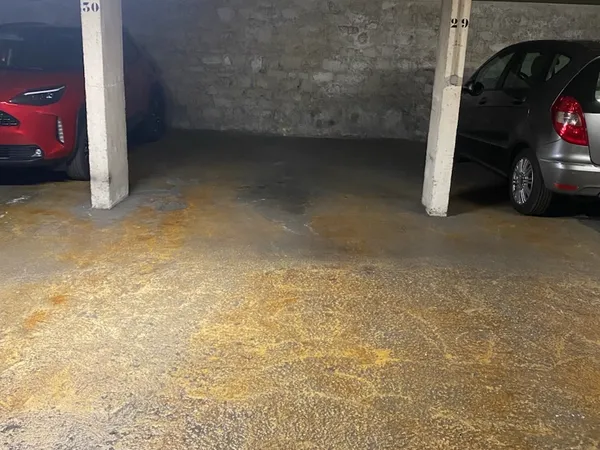 Loue parking 13m²