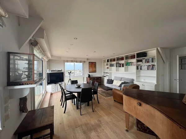 Appartement 4 pièces 130 m²