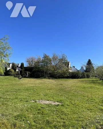 Terrain 697 m²