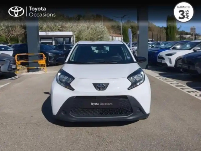 Toyota Aygo x 1.0 vvt-i 72ch dynamic s-cvt — photo 5