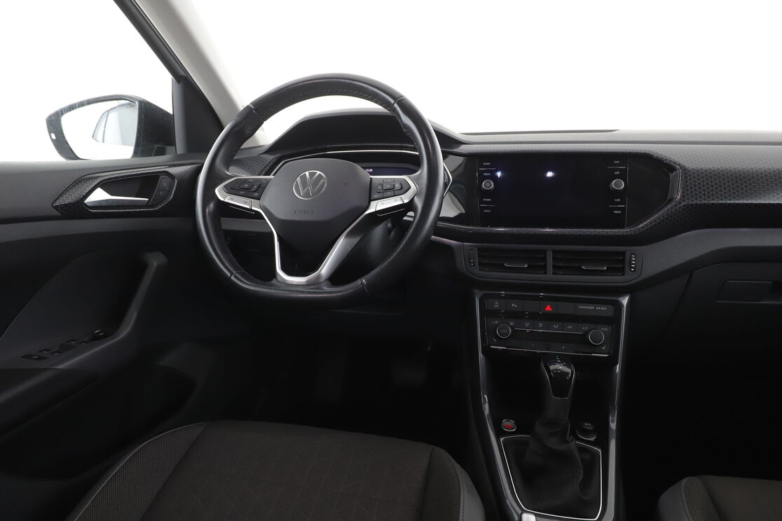 Volkswagen T-Cross 1.0 TSI Carat DSG — photo 12