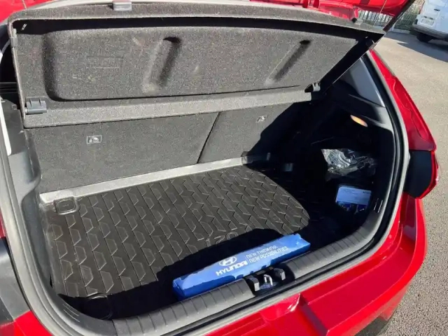 Hyundai I20 1.0 t-gdi 100 dct-7 hybrid 48v — photo 19