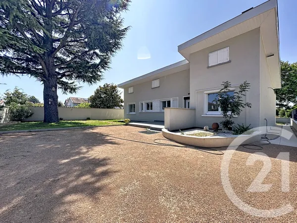 Maison 6 pièces 130 m²